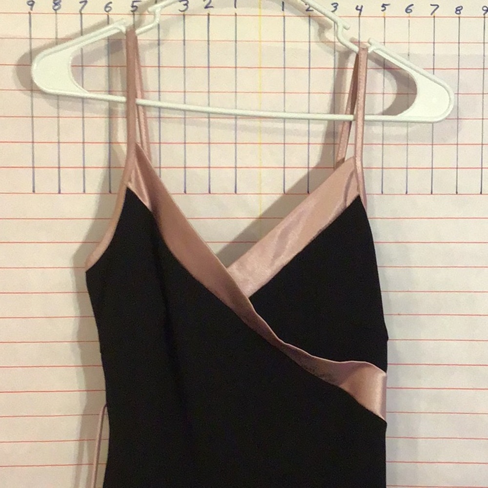 FOREVER 21 women’s camisole sz M  black